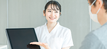 [object Object] - 医科・歯科・美容クリニック向け。医事会計／電子カルテ API連携で受付作業を70％削減。